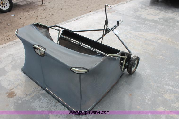 image for item H5908 John Deere lawn rake