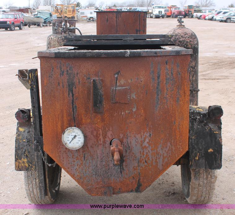 Aeroil KEB165 tar pot in Norman, OK Item H5910 sold Purple Wave