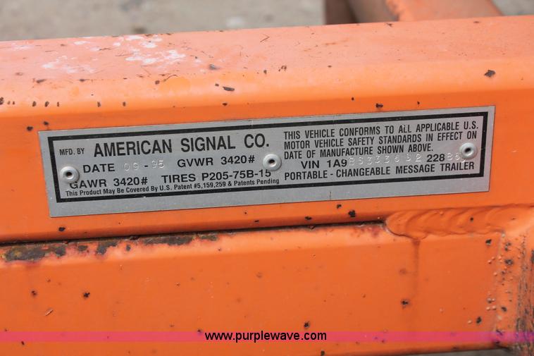 image for item H5911 1995 American Signal Company CMS-T300 message board trailer