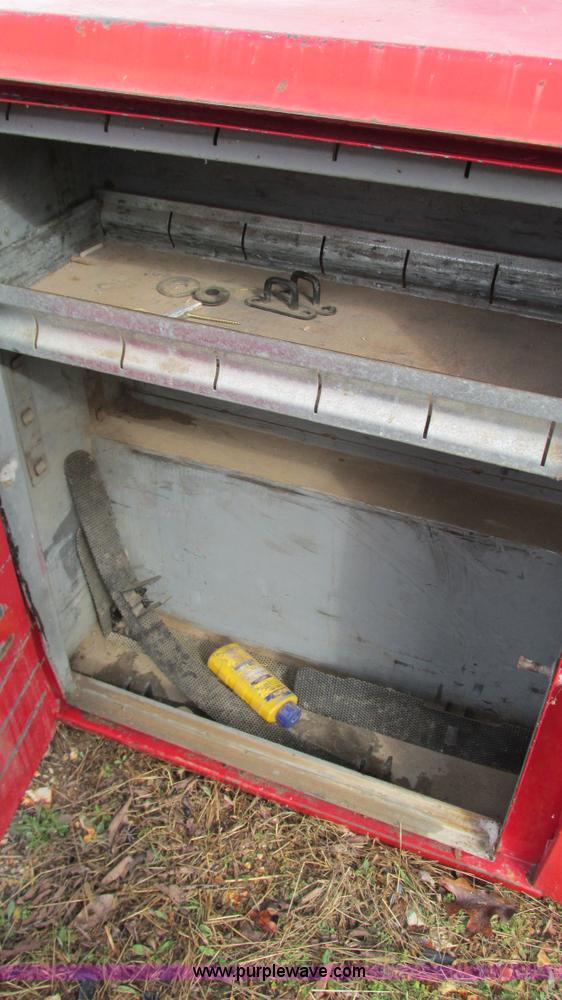 image for item I3084 Stahl utility bed