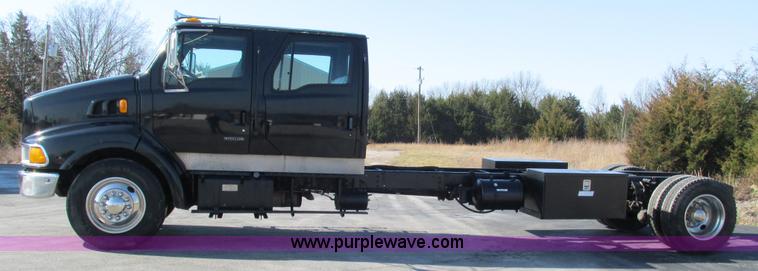 image for item I3085 1999 Sterling L8500 Crew Cab truck cab and chassis