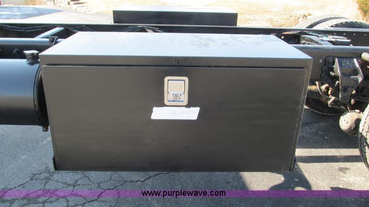 image for item I3085 1999 Sterling L8500 Crew Cab truck cab and chassis