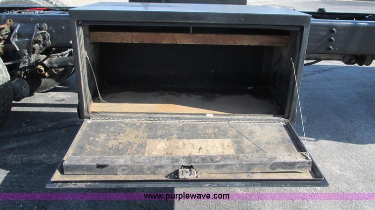 image for item I3085 1999 Sterling L8500 Crew Cab truck cab and chassis