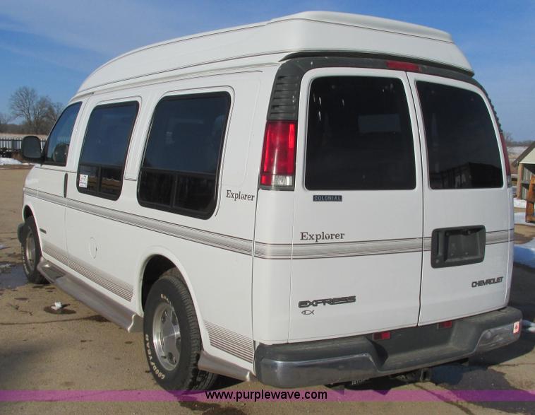 image for item I3090 2002 Chevrolet Express 1500 Colonial Explorer conversion van