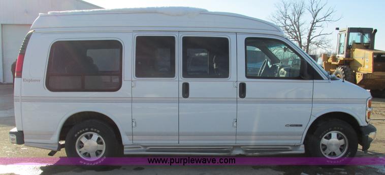 image for item I3090 2002 Chevrolet Express 1500 Colonial Explorer conversion van