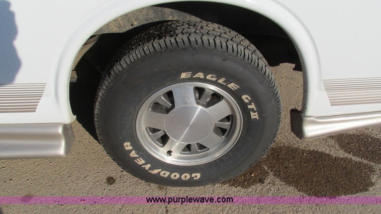 image for item I3090 2002 Chevrolet Express 1500 Colonial Explorer conversion van