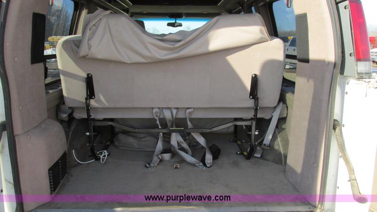 image for item I3090 2002 Chevrolet Express 1500 Colonial Explorer conversion van