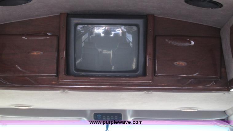 image for item I3090 2002 Chevrolet Express 1500 Colonial Explorer conversion van