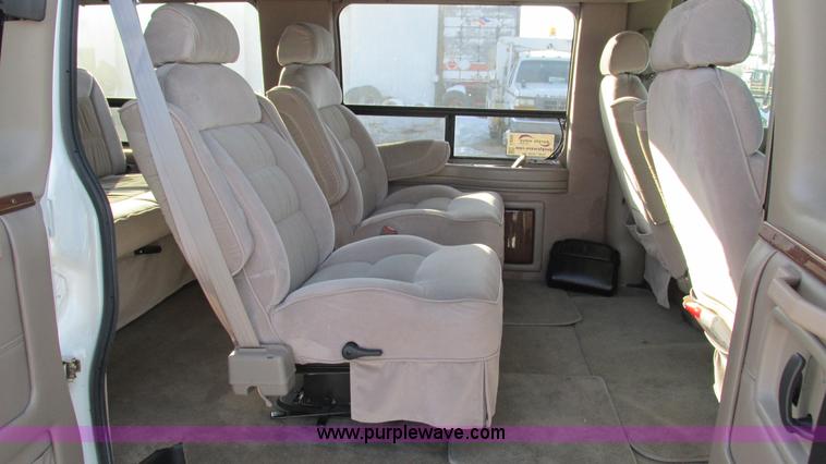 image for item I3090 2002 Chevrolet Express 1500 Colonial Explorer conversion van