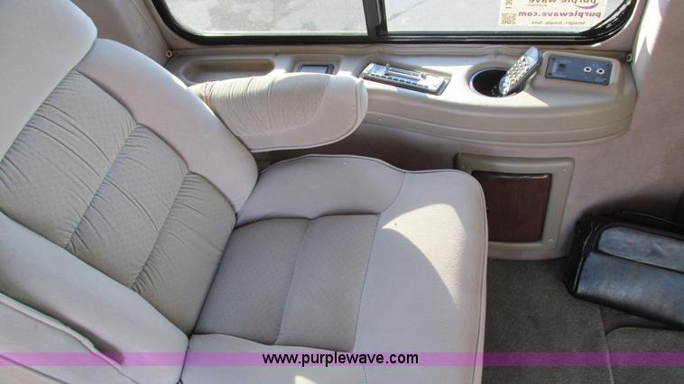 image for item I3090 2002 Chevrolet Express 1500 Colonial Explorer conversion van