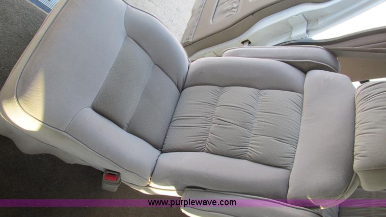 image for item I3090 2002 Chevrolet Express 1500 Colonial Explorer conversion van