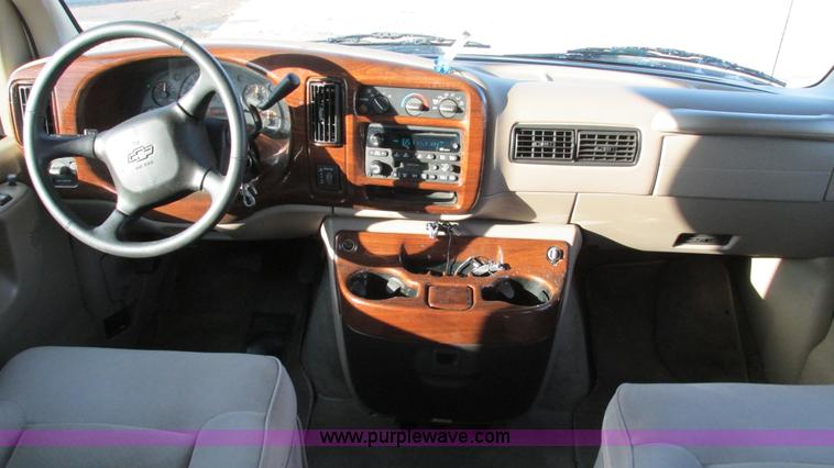image for item I3090 2002 Chevrolet Express 1500 Colonial Explorer conversion van
