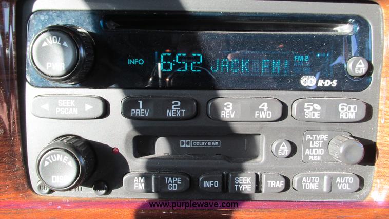 image for item I3090 2002 Chevrolet Express 1500 Colonial Explorer conversion van