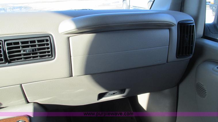 image for item I3090 2002 Chevrolet Express 1500 Colonial Explorer conversion van