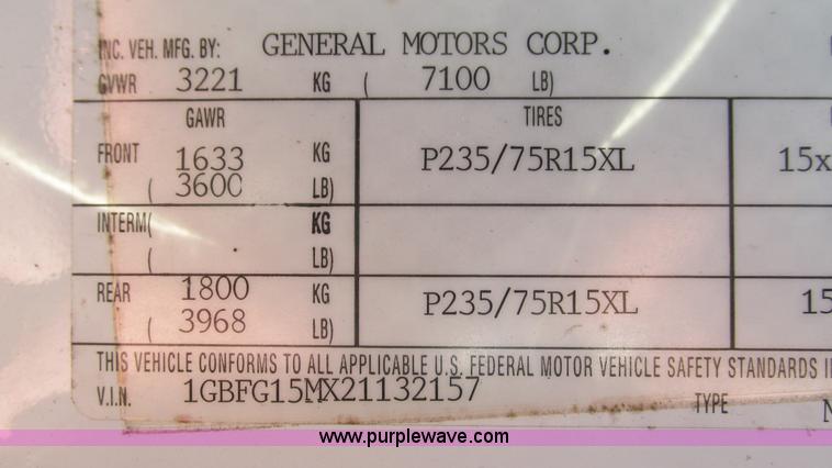 image for item I3090 2002 Chevrolet Express 1500 Colonial Explorer conversion van