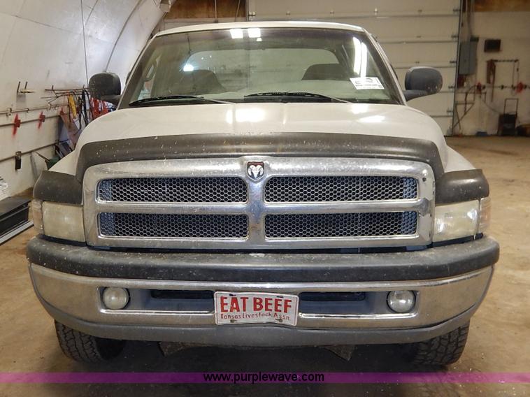 image for item I5014 1999 Dodge Ram 1500 Laramie SLT Quad Cab pickup truck