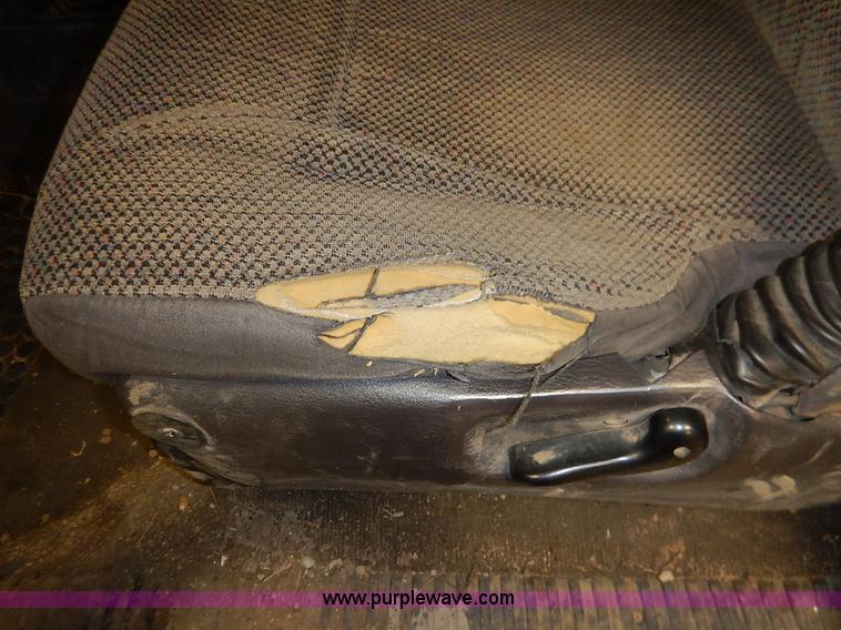 image for item I5014 1999 Dodge Ram 1500 Laramie SLT Quad Cab pickup truck