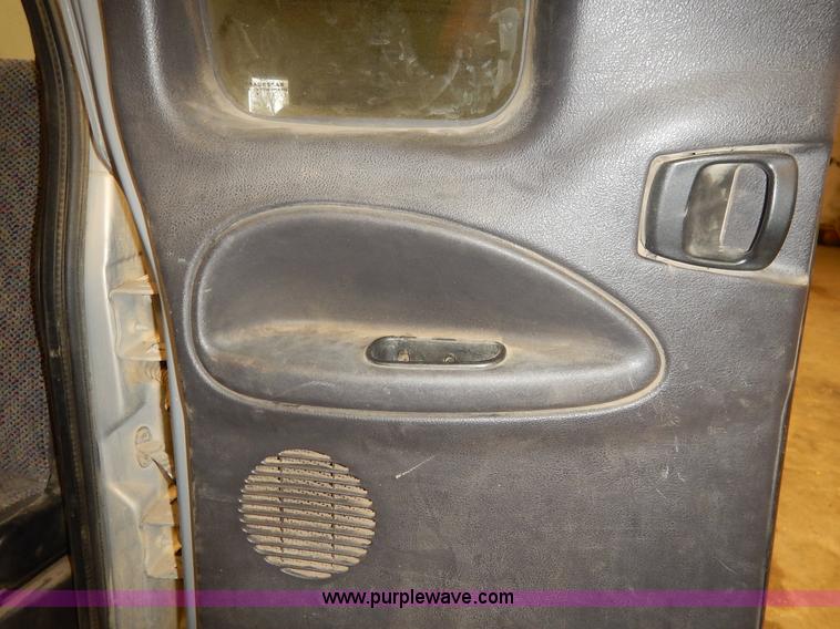 image for item I5014 1999 Dodge Ram 1500 Laramie SLT Quad Cab pickup truck