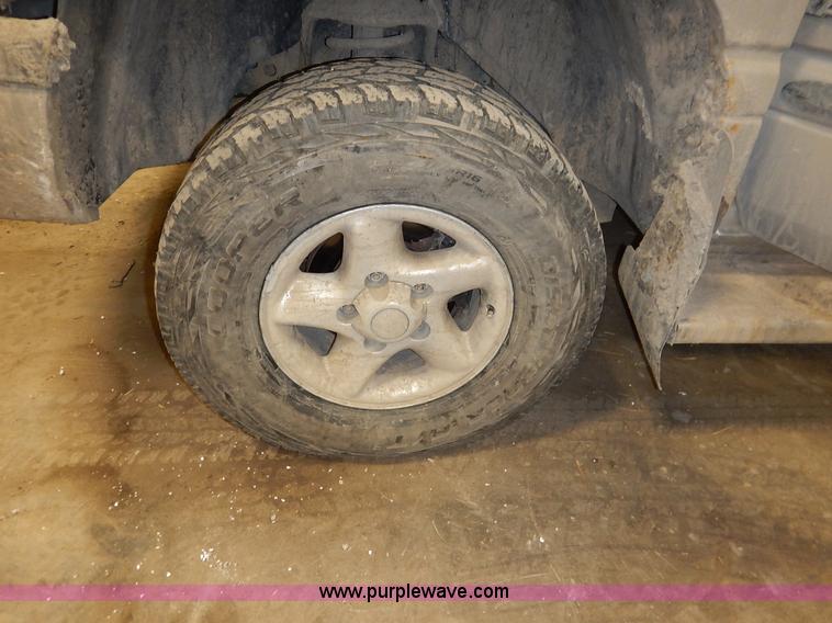 image for item I5014 1999 Dodge Ram 1500 Laramie SLT Quad Cab pickup truck