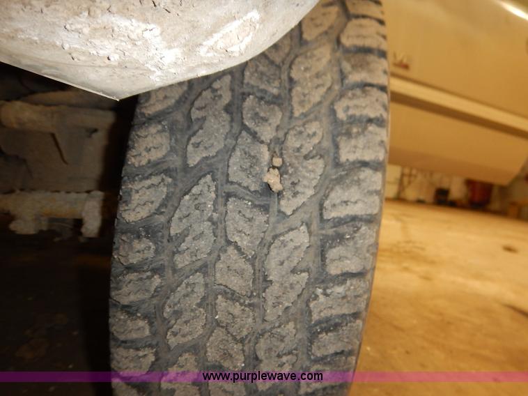 image for item I5014 1999 Dodge Ram 1500 Laramie SLT Quad Cab pickup truck