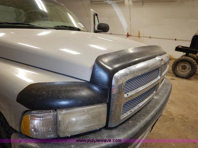 image for item I5014 1999 Dodge Ram 1500 Laramie SLT Quad Cab pickup truck