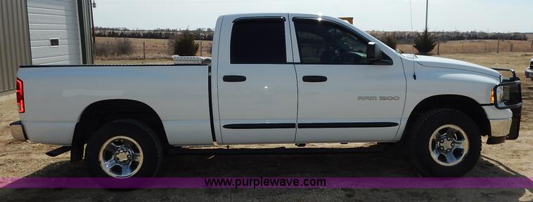 image for item I5026 2005 Dodge Ram 1500 SLT Quad Cab pickup truck
