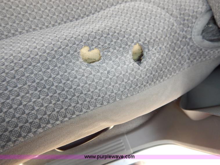 image for item I5026 2005 Dodge Ram 1500 SLT Quad Cab pickup truck