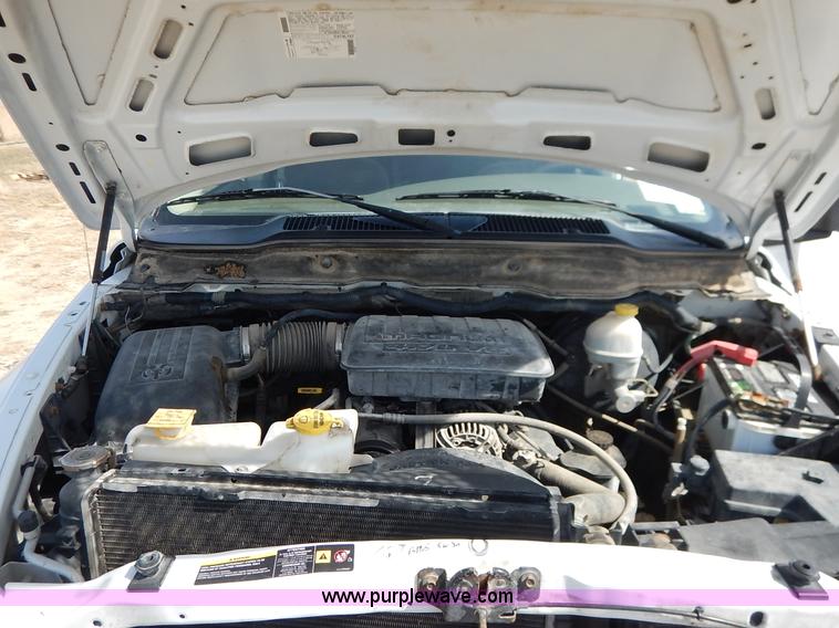 image for item I5026 2005 Dodge Ram 1500 SLT Quad Cab pickup truck