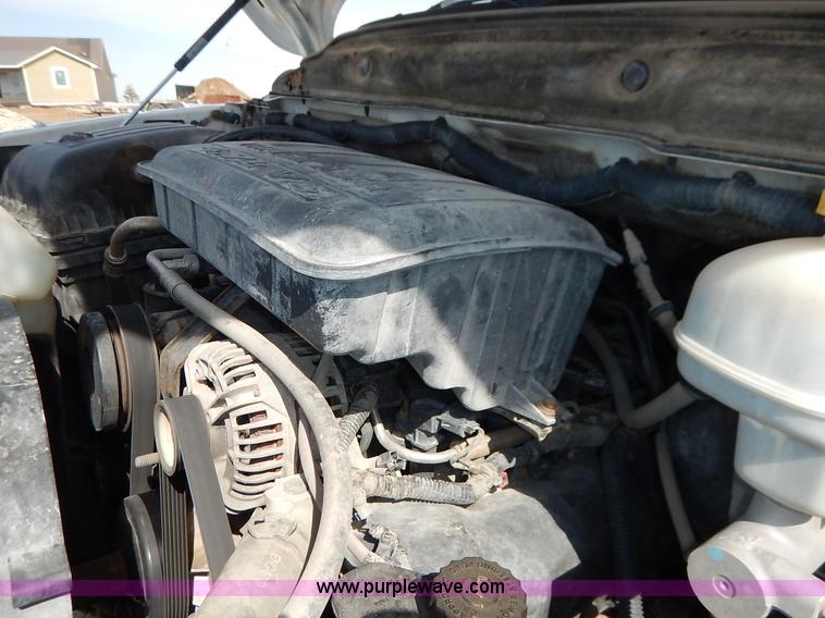 image for item I5026 2005 Dodge Ram 1500 SLT Quad Cab pickup truck