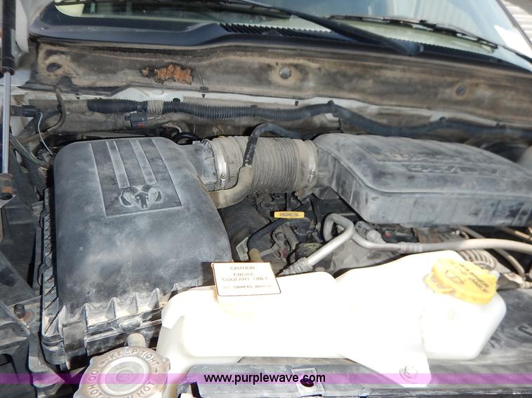 image for item I5026 2005 Dodge Ram 1500 SLT Quad Cab pickup truck