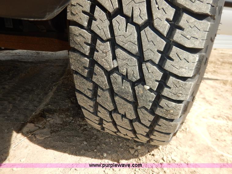 image for item I5026 2005 Dodge Ram 1500 SLT Quad Cab pickup truck