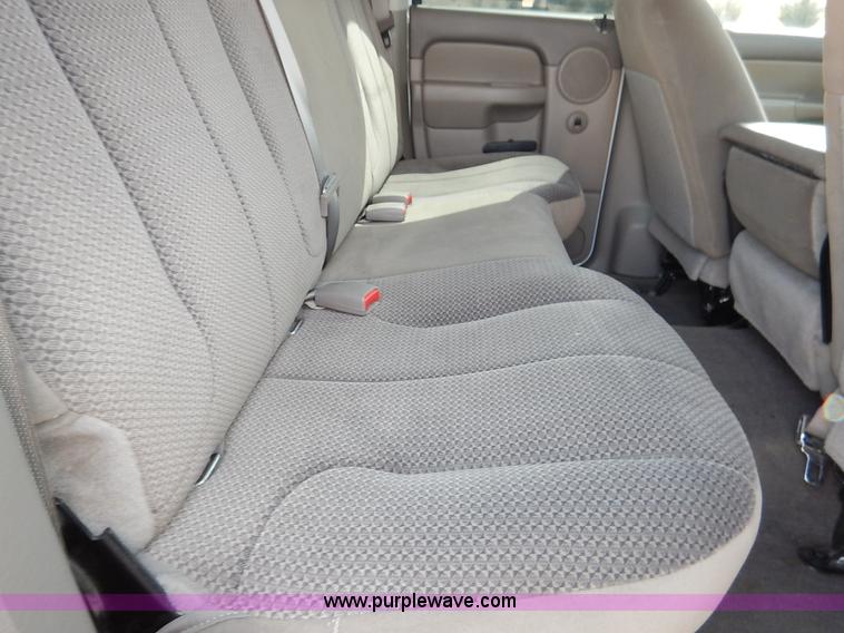 image for item I5026 2005 Dodge Ram 1500 SLT Quad Cab pickup truck