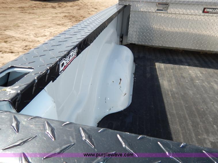 image for item I5026 2005 Dodge Ram 1500 SLT Quad Cab pickup truck