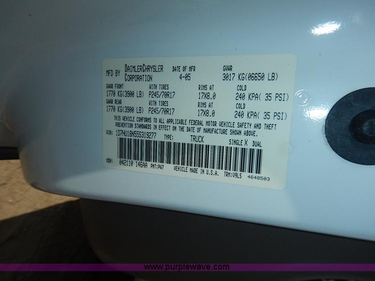 image for item I5026 2005 Dodge Ram 1500 SLT Quad Cab pickup truck