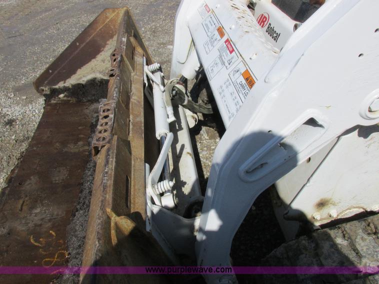 image for item K2046 2002 Bobcat T190 tracked skid steer