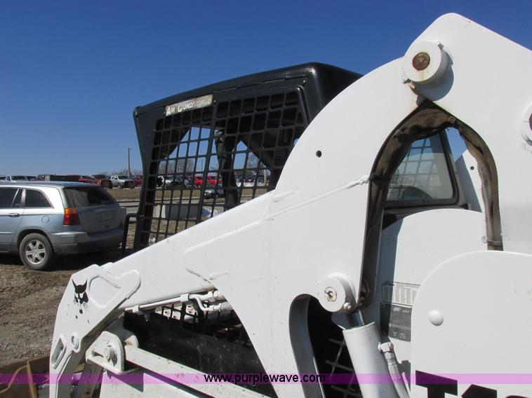image for item K2046 2002 Bobcat T190 tracked skid steer