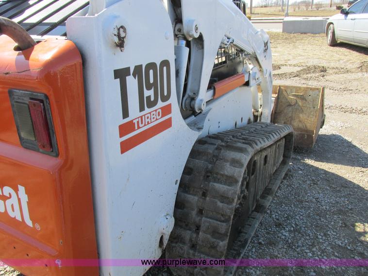 image for item K2046 2002 Bobcat T190 tracked skid steer