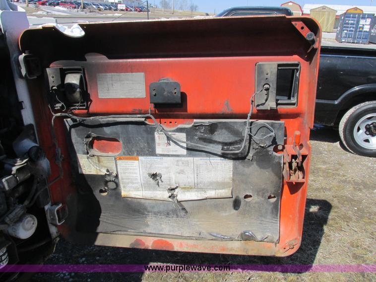 image for item K2046 2002 Bobcat T190 tracked skid steer