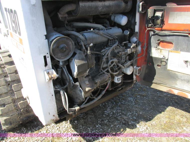 image for item K2046 2002 Bobcat T190 tracked skid steer