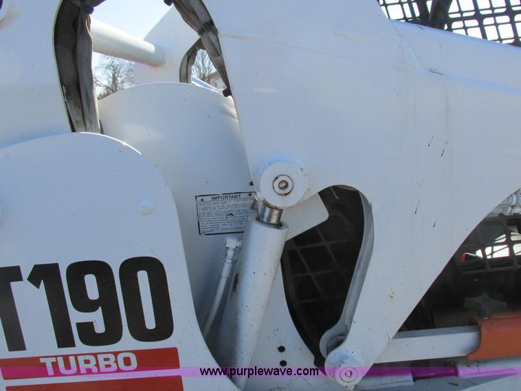 image for item K2046 2002 Bobcat T190 tracked skid steer