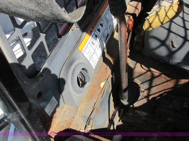 image for item K2046 2002 Bobcat T190 tracked skid steer