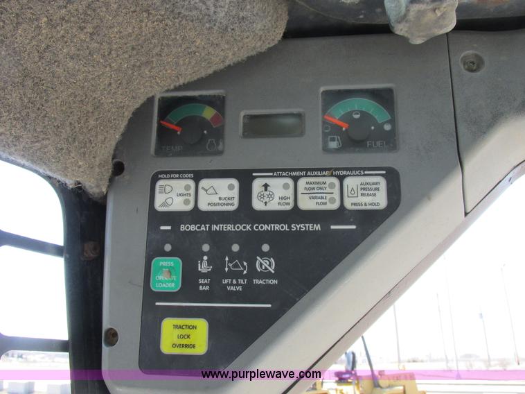 image for item K2046 2002 Bobcat T190 tracked skid steer