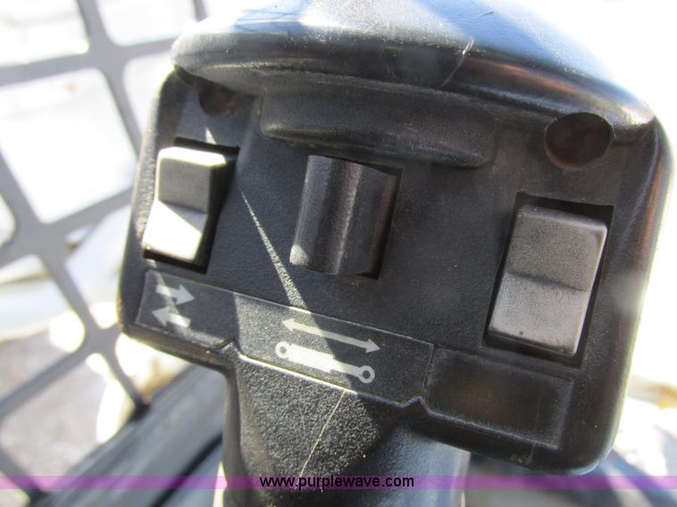 image for item K2046 2002 Bobcat T190 tracked skid steer