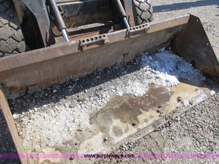 image for item K2047 1996 New Holland LX885 skid steer