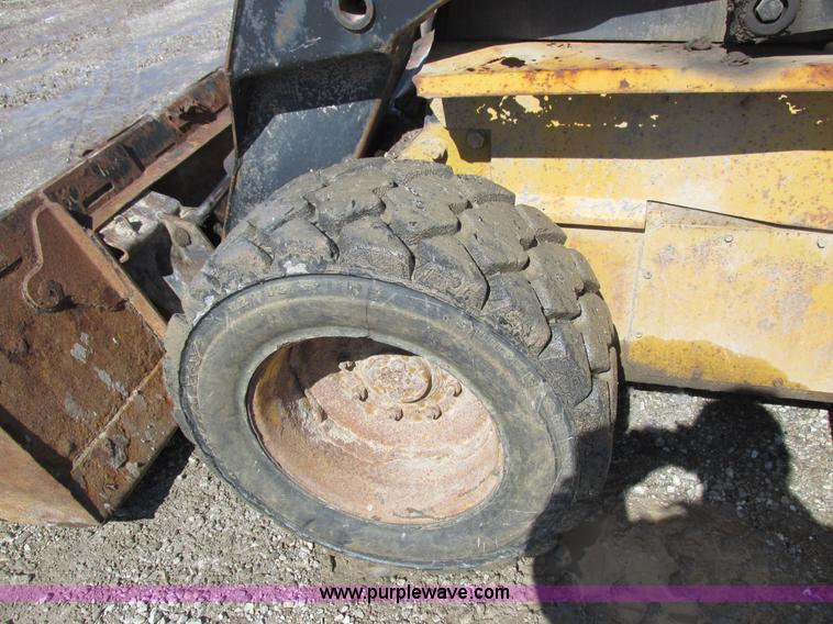 image for item K2047 1996 New Holland LX885 skid steer