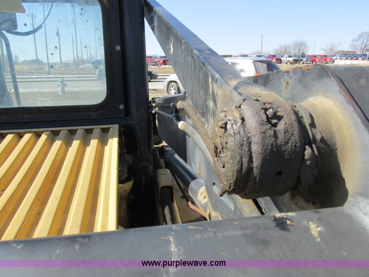 image for item K2047 1996 New Holland LX885 skid steer