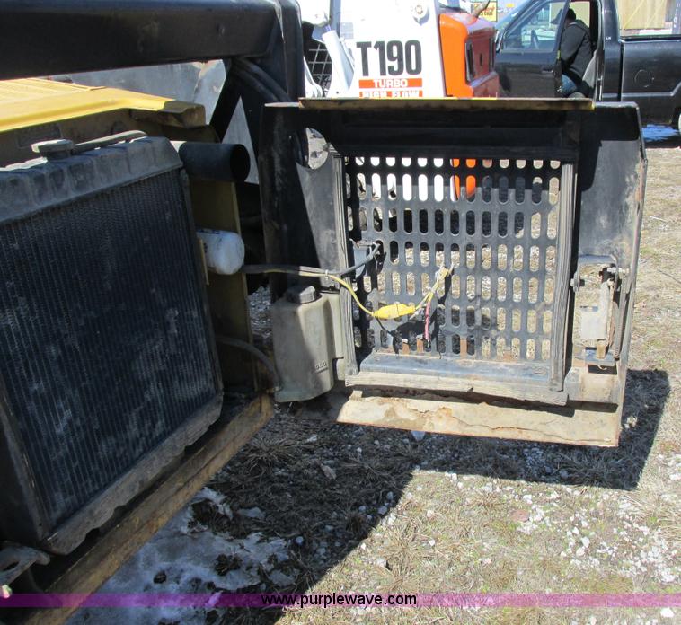 image for item K2047 1996 New Holland LX885 skid steer