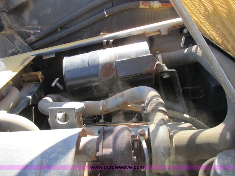 image for item K2047 1996 New Holland LX885 skid steer