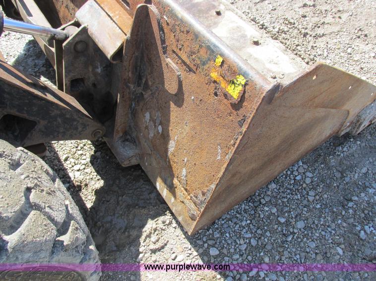 image for item K2047 1996 New Holland LX885 skid steer