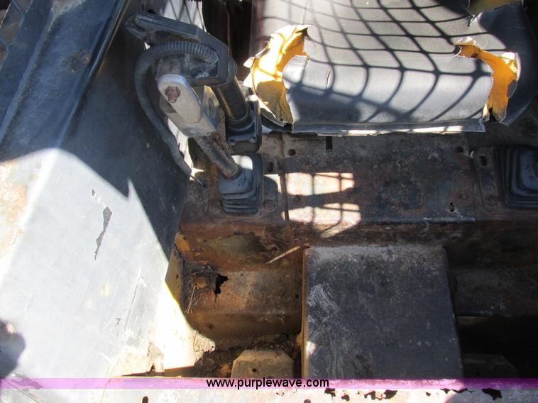 image for item K2047 1996 New Holland LX885 skid steer